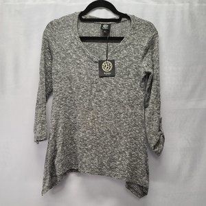 Bobeau V-neck Lightweight Sweater Top